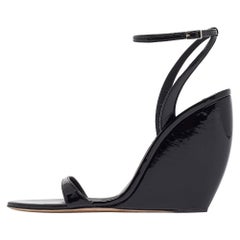 Giuseppe Zanotti Sandalias de cuña Ginnyfer de charol negro talla 40