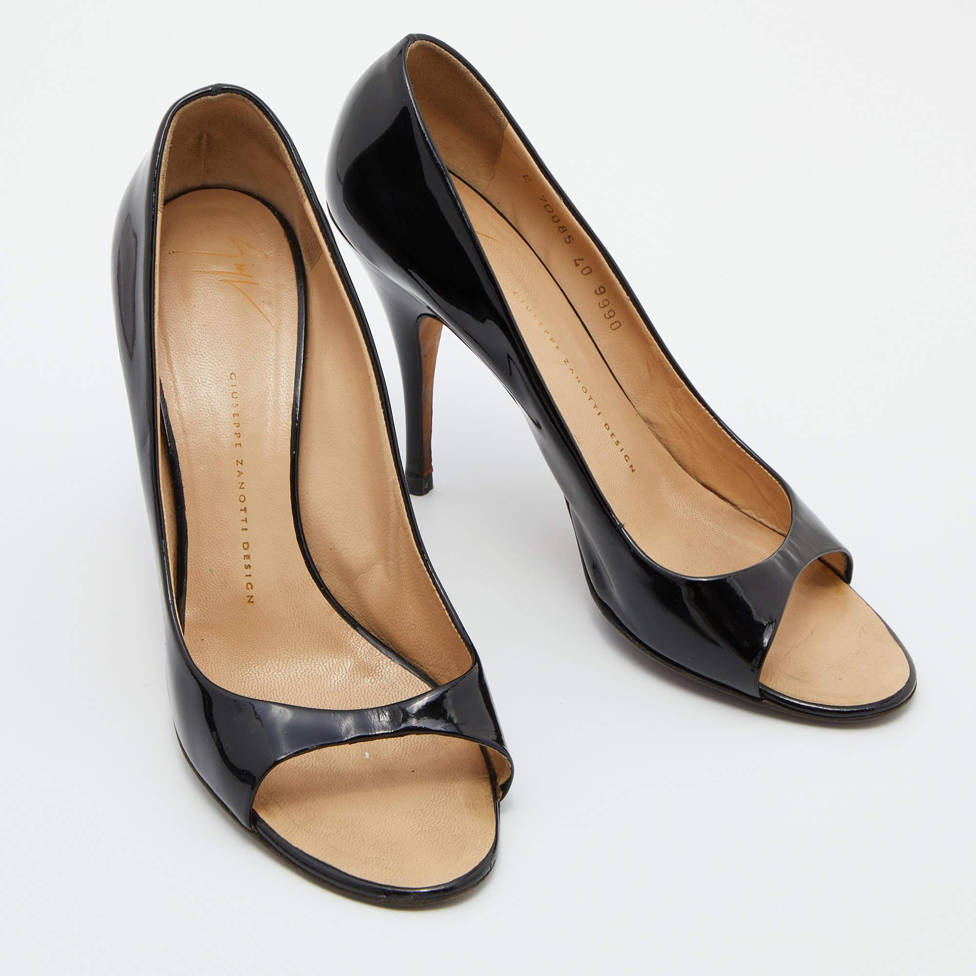 Women's Giuseppe Zanotti Black Patent Leather Open Toe Pumps Size 40 For Sale