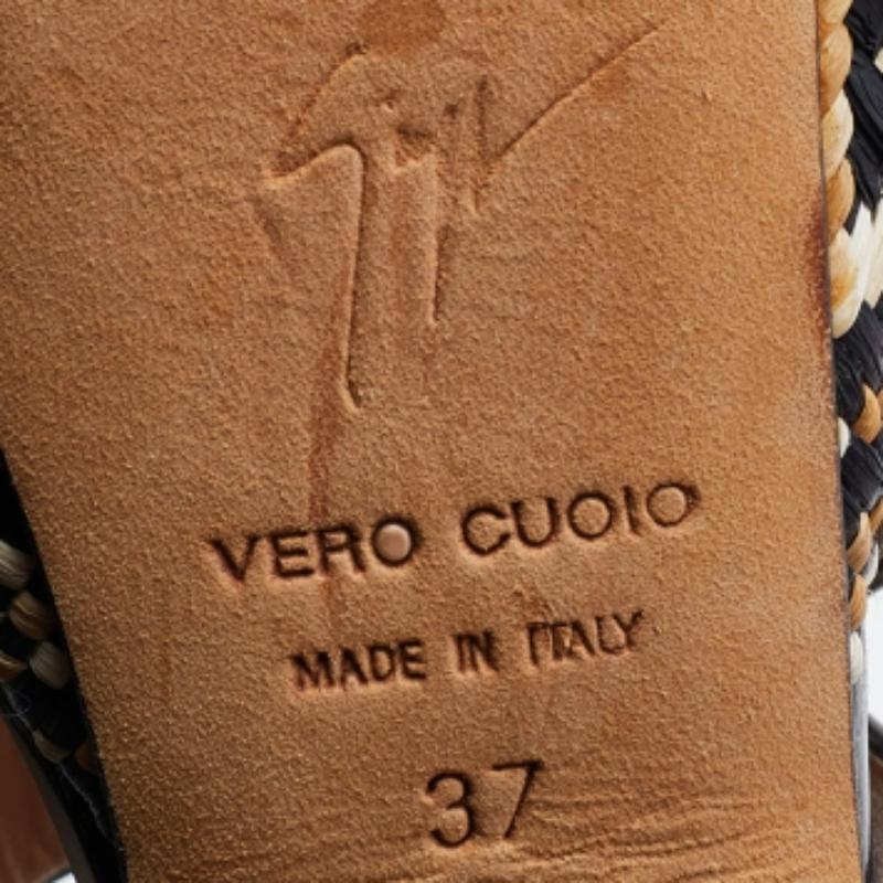 Giuseppe Zanotti Sandales à plateforme en cuir verni tressé noir Taille 37 en vente 3