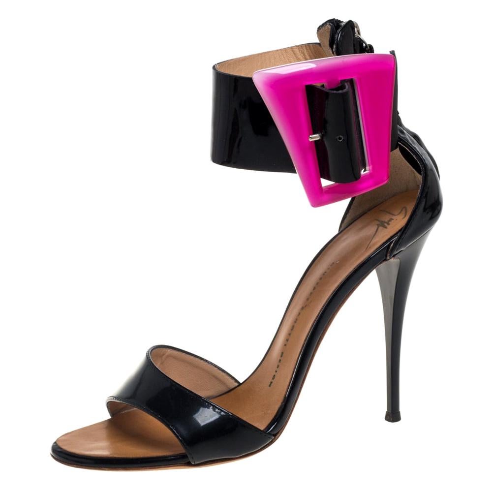 Giuseppe Zanotti Black/Pink Patent Leather Ankle Strap Open Sandals Size  38.5 For Sale at 1stDibs