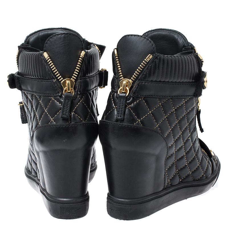 Giuseppe Zanotti Black Quilted Leather Lorenz Wedge Sneakers Size 40 In Good Condition In Dubai, Al Qouz 2