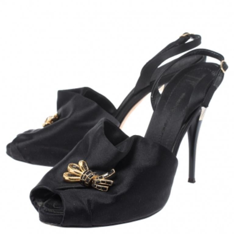 Giuseppe Zanotti Schwarze Sandalen mit Kristallverzierung und Slingback aus Satin mit Schleife Größe 39 im Zustand „Gut“ im Angebot in Dubai, Al Qouz 2