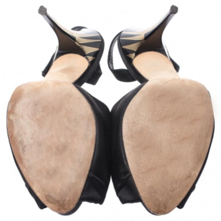Giuseppe Zanotti Schwarze Sandalen mit Kristallverzierung und Slingback aus Satin mit Schleife Größe 39 im Angebot 2