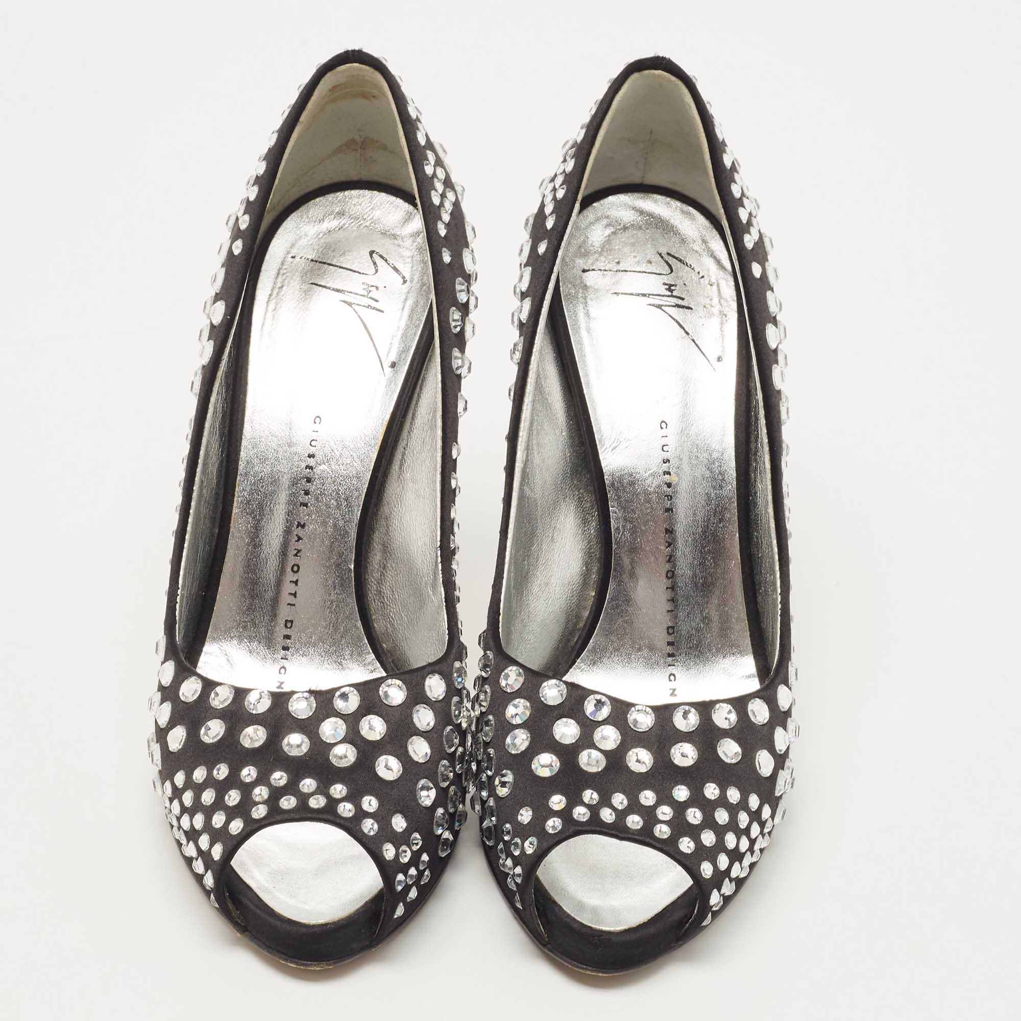 Giuseppe Zanotti Black Satin Crystal Embellished Peep Toe Platform Pumps Size 36 In Good Condition For Sale In Dubai, Al Qouz 2