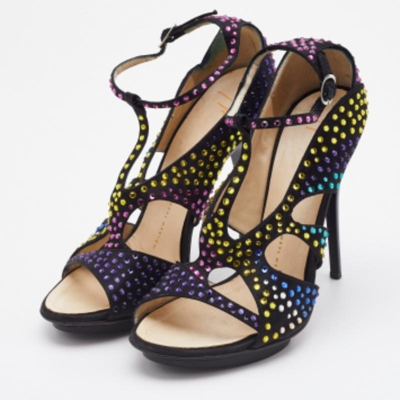 Giuseppe Zanotti - Sandales à lanières en satin noir ornées de cristaux, taille 38 Bon état - En vente à Dubai, Al Qouz 2