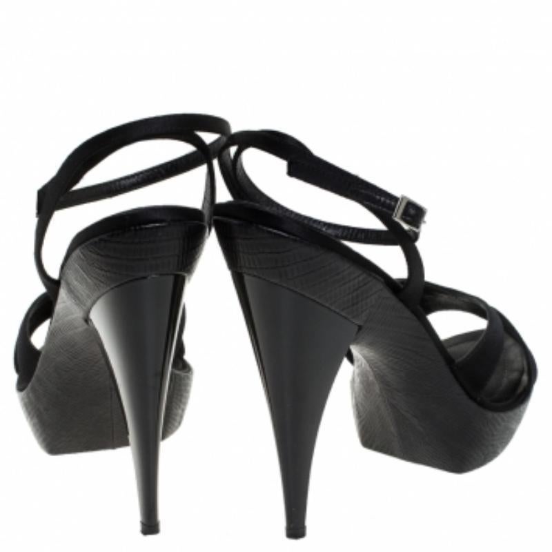Giuseppe Zanotti Sandales à plateforme en satin noir Taille 40.5 en vente 1