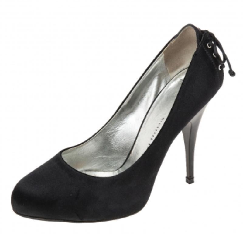 Noir Giuseppe Zanotti Escarpins à bouts ronds en satin noir Taille 37,5 en vente
