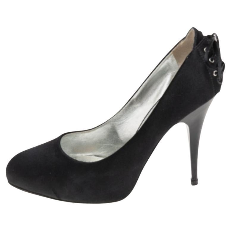 Giuseppe Zanotti Escarpins à bouts ronds en satin noir Taille 37,5 en vente