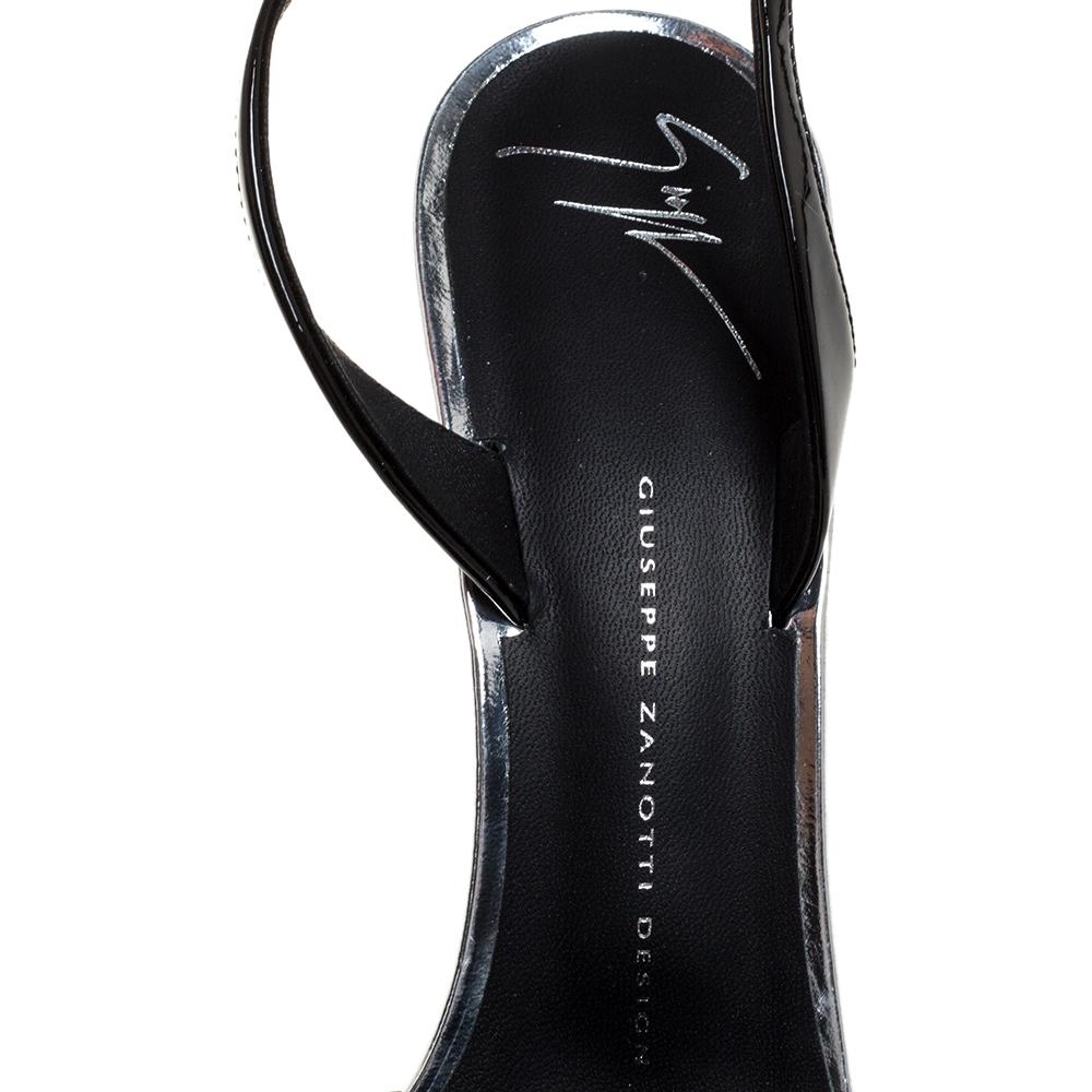 Women's Giuseppe Zanotti Black/Silver Patent Leather Yvette  Pointed Toe Pumps Size 38