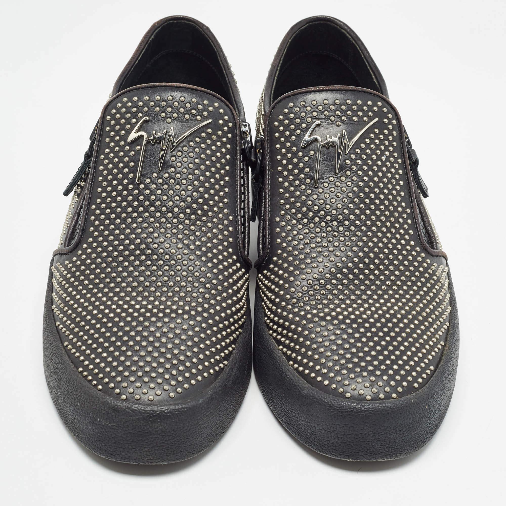 Nero Giuseppe Zanotti - Sneakers Eve Slip On in pelle nera con borchie - Taglia 40 in vendita