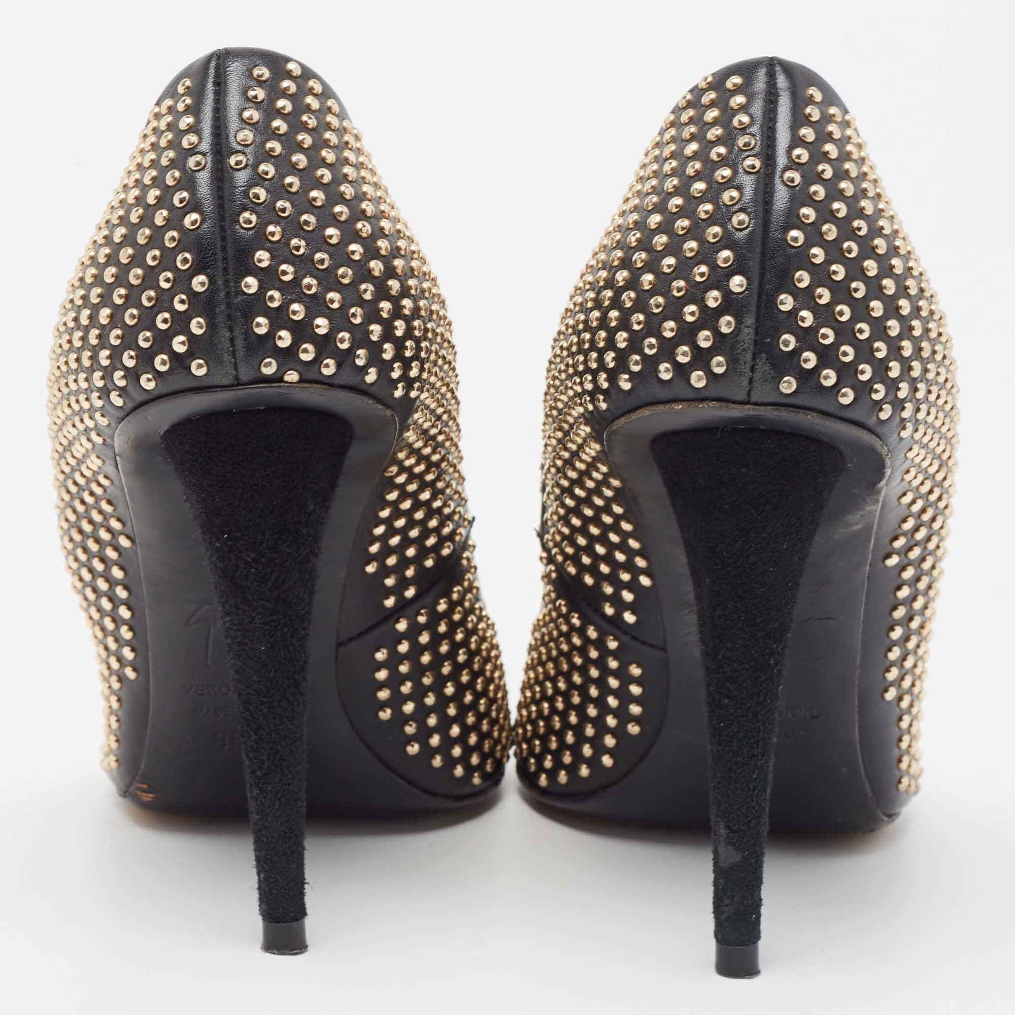 Giuseppe Zanotti escarpins Ester cloutés noirs taille 36,5 Pour femmes en vente