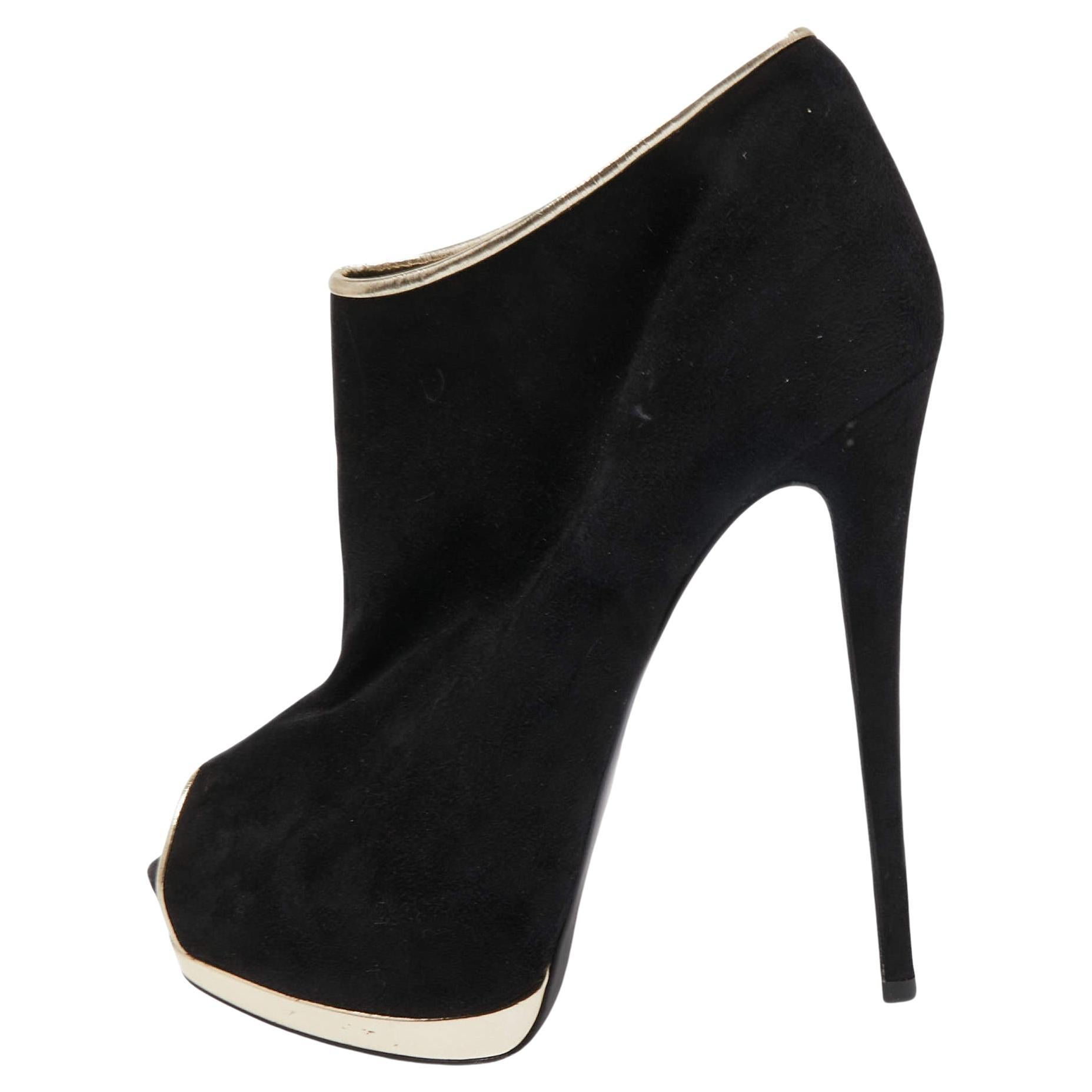 Giuseppe Zanotti Black Suede and Leather Ankle Boots Size 40 For Sale