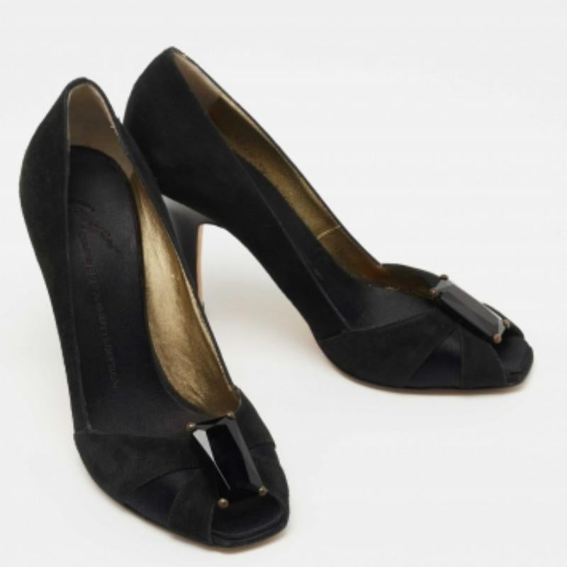 Nero Giuseppe Zanotti Pumps Peep Toe in camoscio e raso nero taglia 39 in vendita