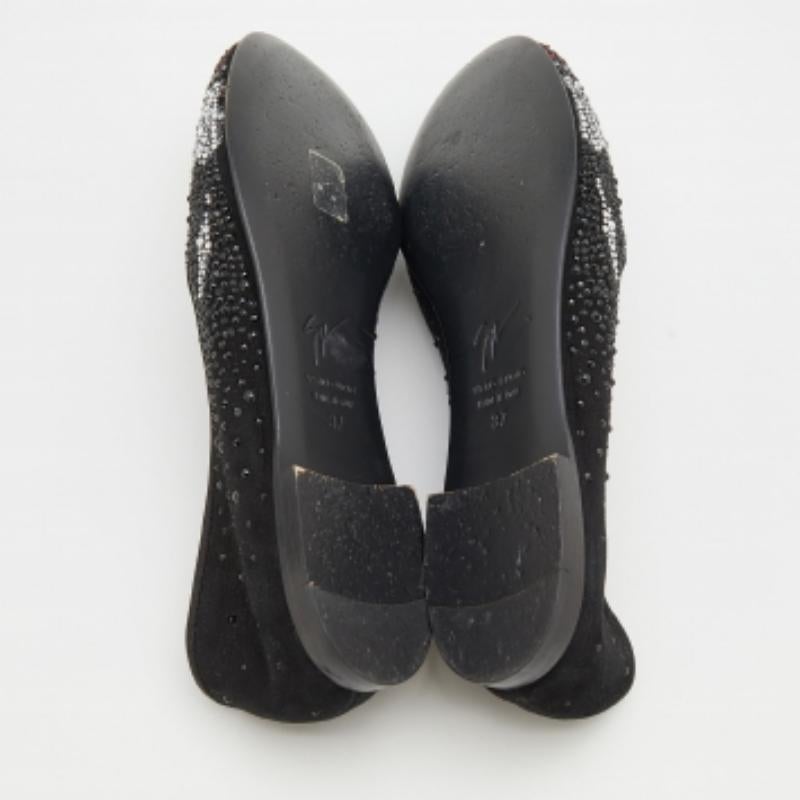 Giuseppe Zanotti Joker Smoking Slippers aus schwarzem Wildleder mit Kristallverzierung, Größe 37 im Angebot 2