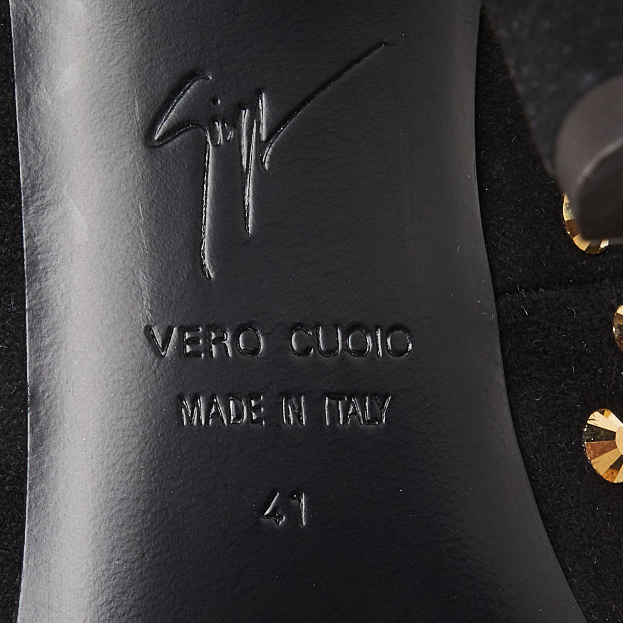 Giuseppe Zanotti Pumps in camoscio nero impreziosite da cristalli misura 41 in vendita 3