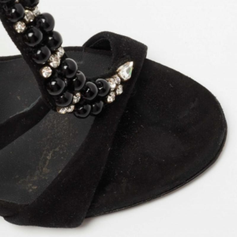 Giuseppe Zanotti Sandales en daim noir avec ornements en cristal Taille 39 en vente 2