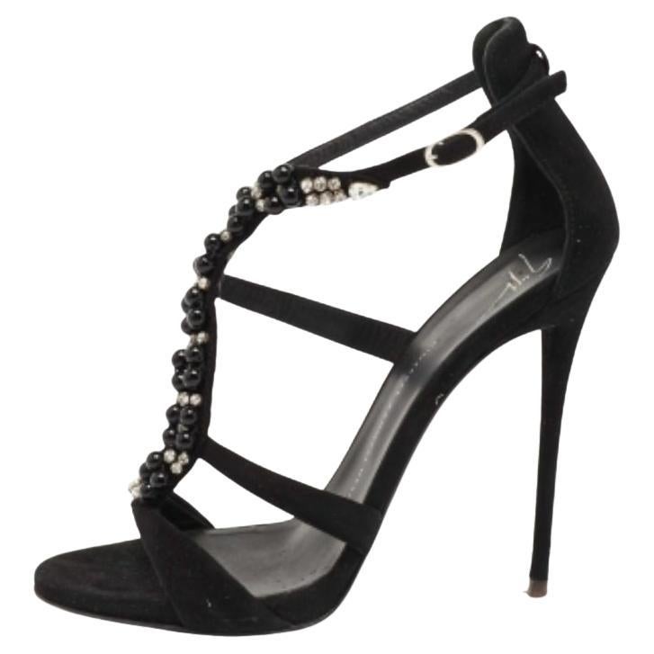 Giuseppe Zanotti Sandales en daim noir avec ornements en cristal Taille 39