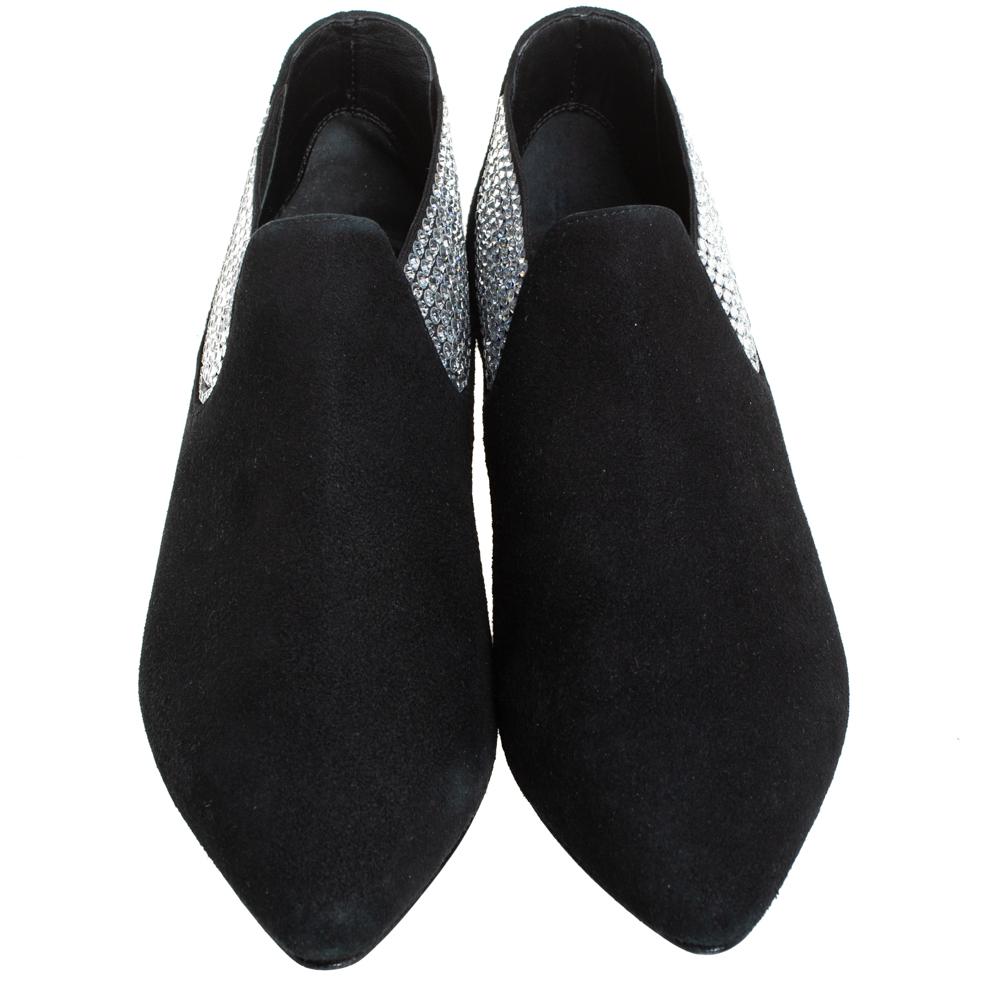 Giuseppe Zanotti Black Suede Embellished Flat Booties Size 36 In Excellent Condition For Sale In Dubai, Al Qouz 2