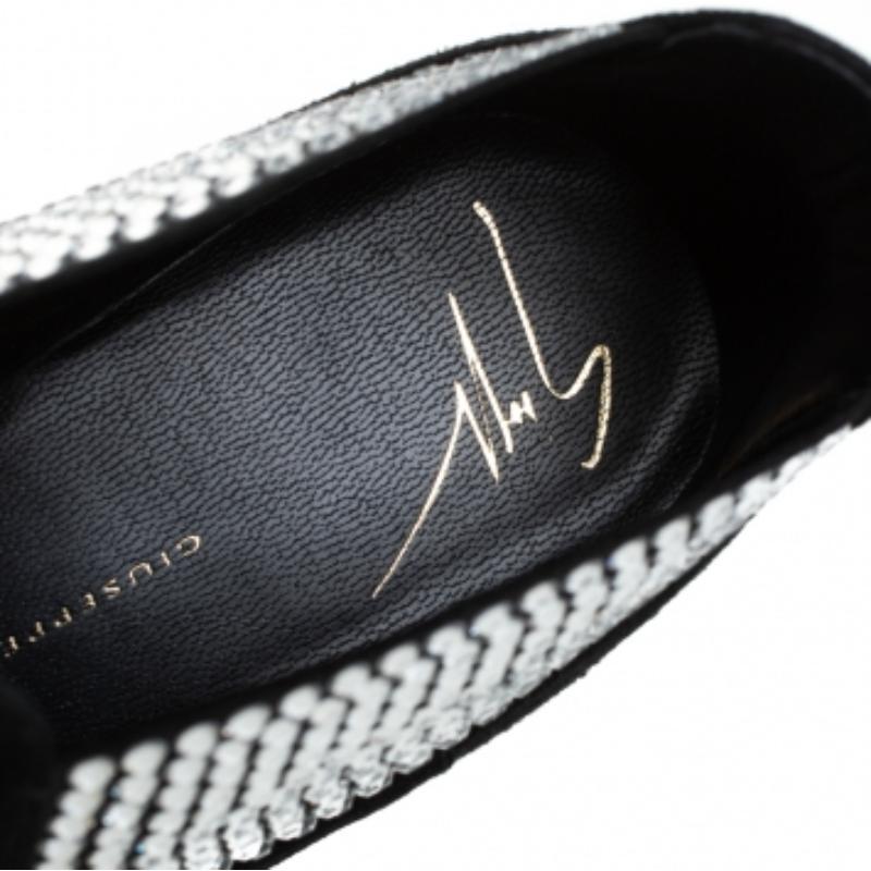 Giuseppe Zanotti Black Suede Embellished Flat Booties Size 36 For Sale 1