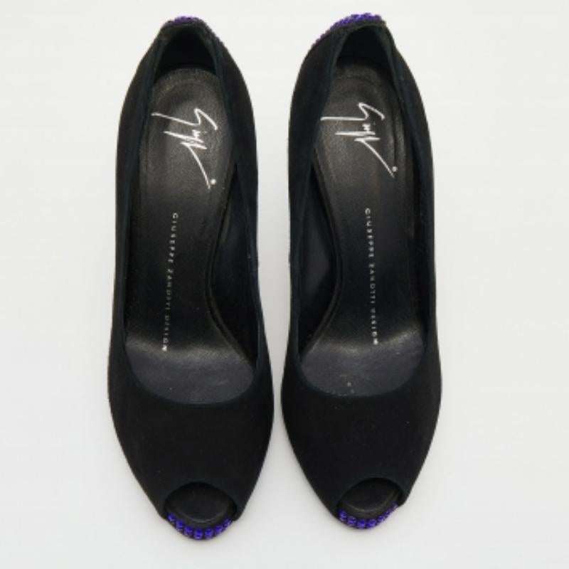 Noir Giuseppe Zanotti Escarpins Peep Toe en daim noir avec embellissement Taille 36 en vente