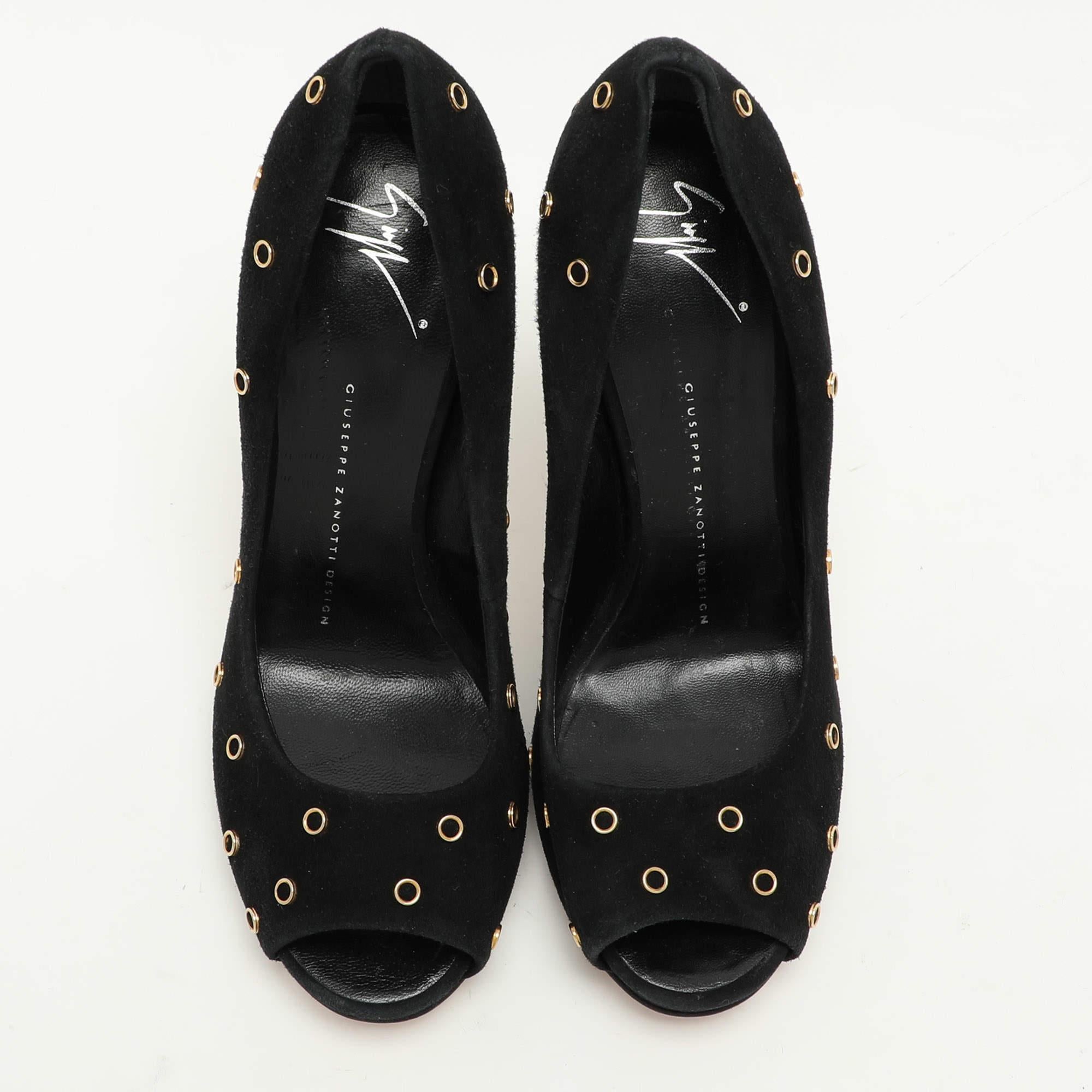 Noir Giuseppe Zanotti Escarpins Peep Toe en daim noir avec embellissement Taille 37.5 en vente