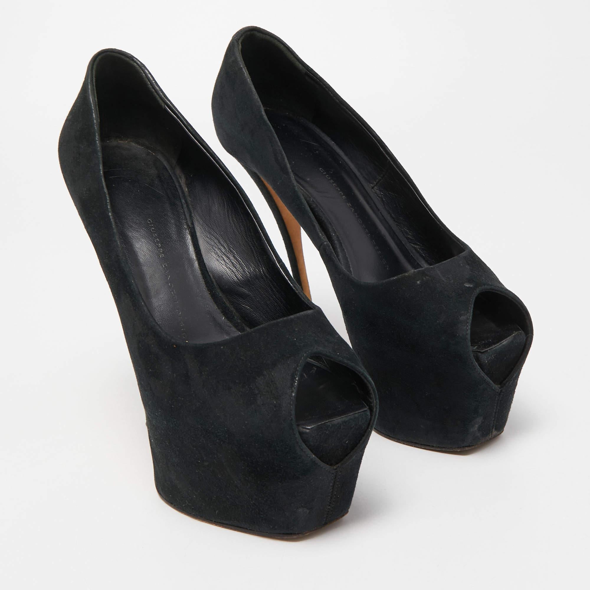 Giuseppe Zanotti, camoscio nero, Liza Peep Toe Platform Pumps Taglia 39 In condizioni discrete in vendita a Dubai, Al Qouz 2