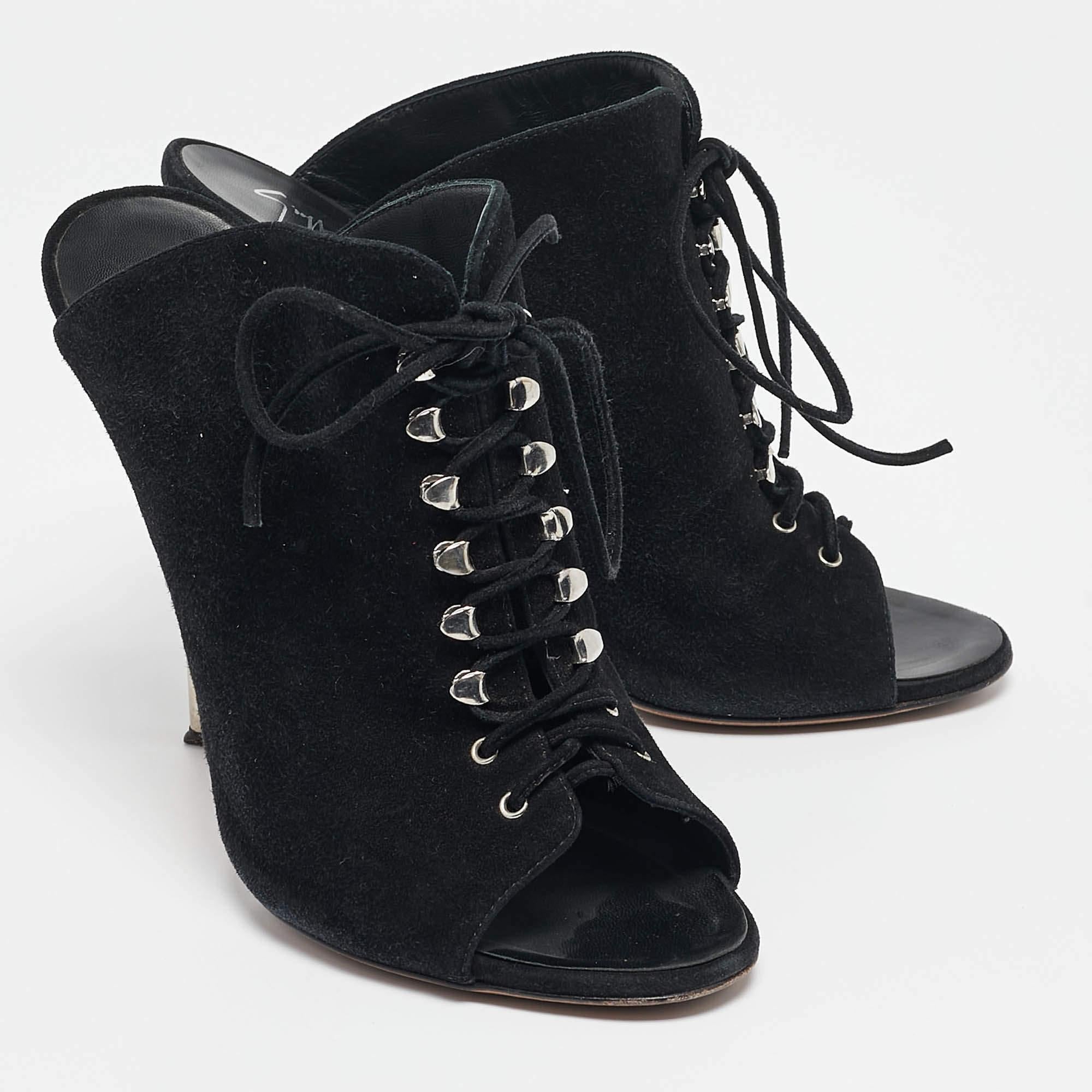Women's Giuseppe Zanotti Black Suede Mules Size 38 For Sale