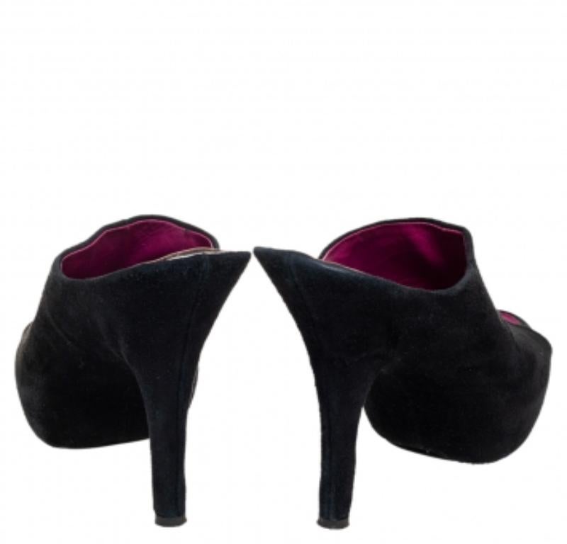 Giuseppe Zanotti Schwarze Pantoletten aus Wildleder mit offener Zehe Größe 40,5 im Angebot 3