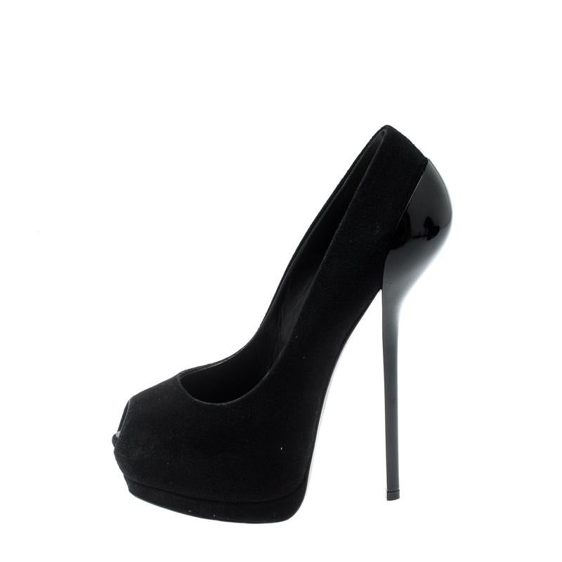 Give your collection of footwear a makeover by adding these supreme suede pumps to your collection. Perfect for all seasons, this pair of Giuseppe Zanotti footwear, that comes in an elegant shade of black is just what you need. These are complete