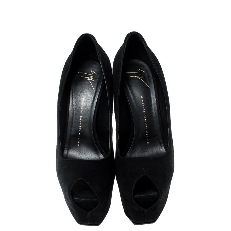 Fashionable and durable, these pumps, crafted out of suede, will lend a sophisticated vibe to your look. This pair of Giuseppe Zanotti pumps feature platforms, peep toes and 15.5 cm heels. In a classic shade of black, this pair is sure to turn heads