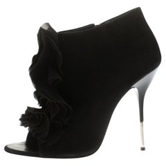 Giuseppe Zanotti Nero Camoscio Peep Toe Silk Ruffle Detail Ankle Booties Taglia 40.5