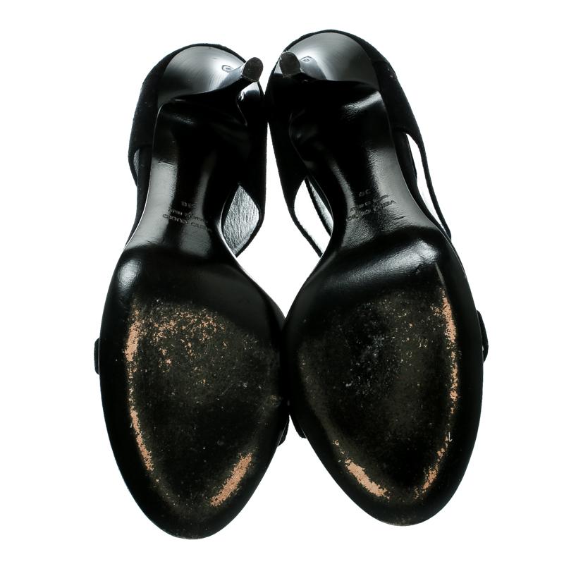 Women's Giuseppe Zanotti Black Suede Skull Embellished T Strap Sandals Size 38 For Sale