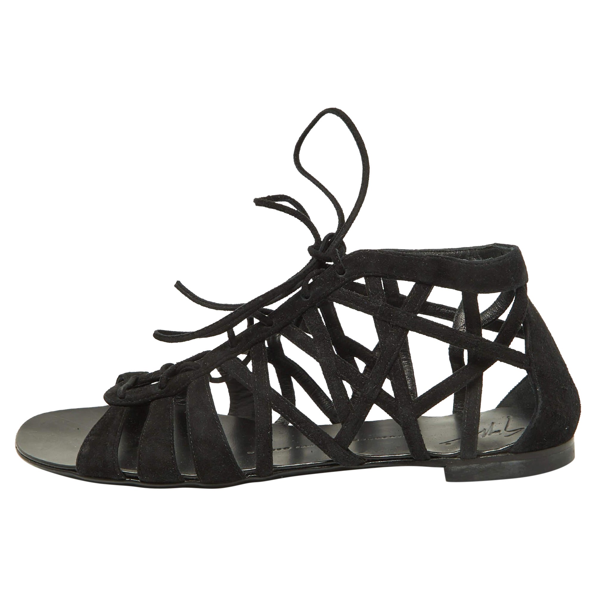 Giuseppe Zanotti Sandalias planas con cordones y tiras de ante negro talla 38