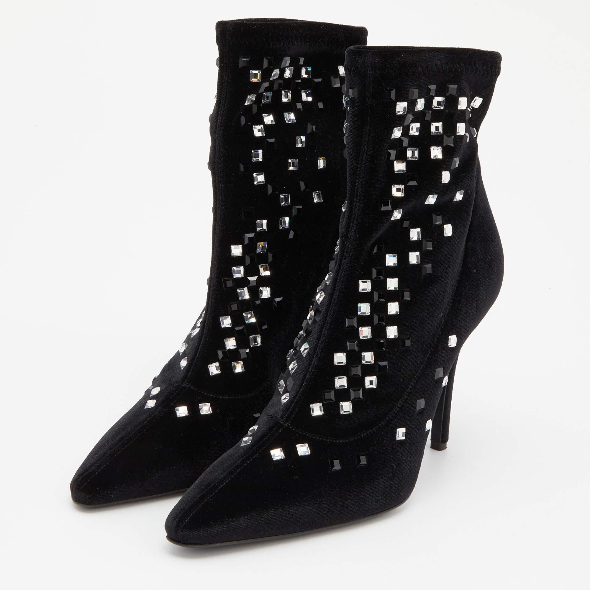 Giuseppe Zanotti Black Velvet Crystal Embellished Ankle Booties Size 38 For Sale 3