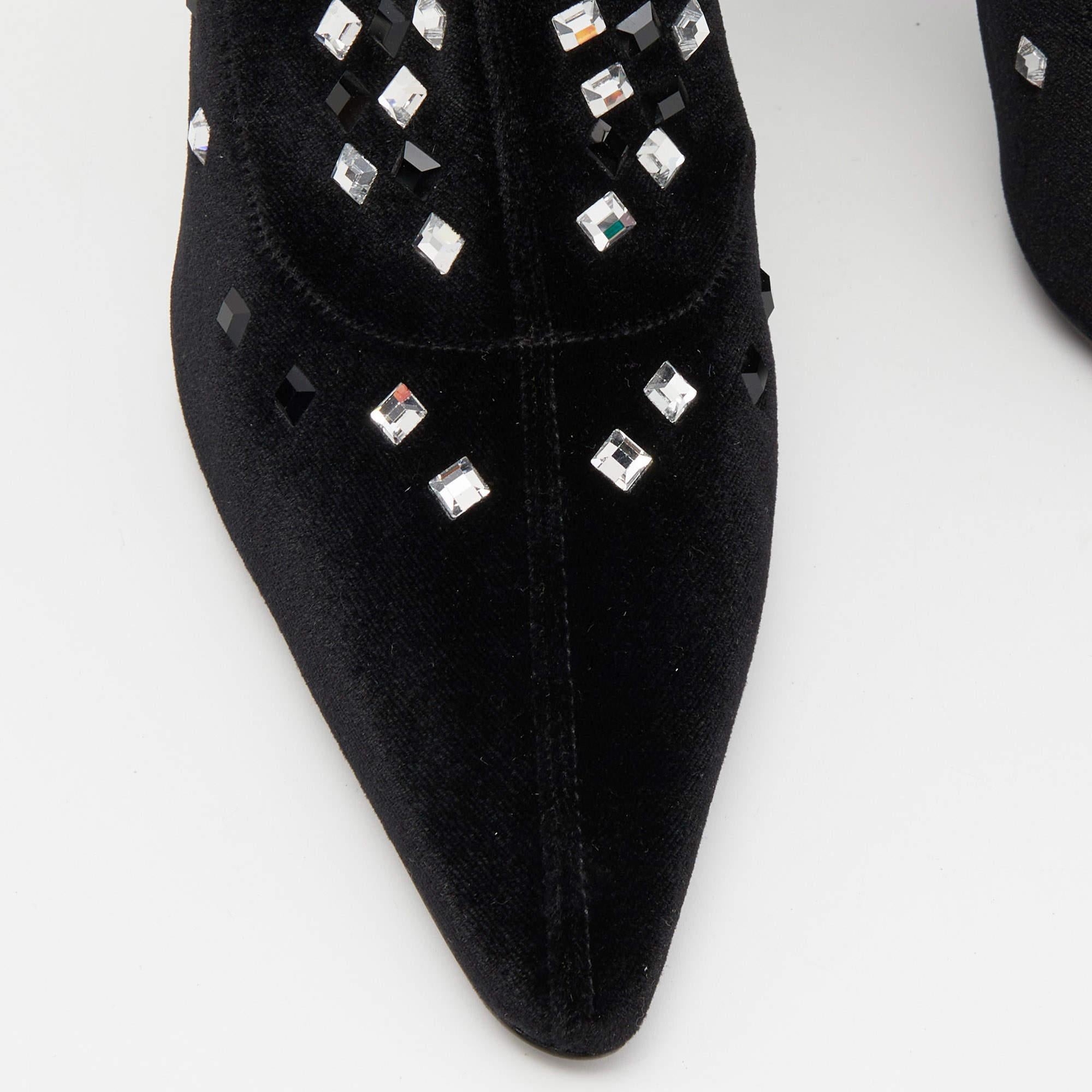 Giuseppe Zanotti Black Velvet Crystal Embellished Ankle Booties Size 38 For Sale 4