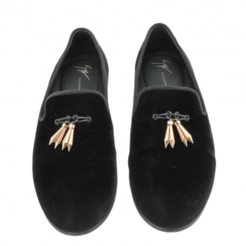 Giuseppe Zanotti Chaussons de smoking en velours noir Taille 42 Bon état - En vente à Dubai, Al Qouz 2