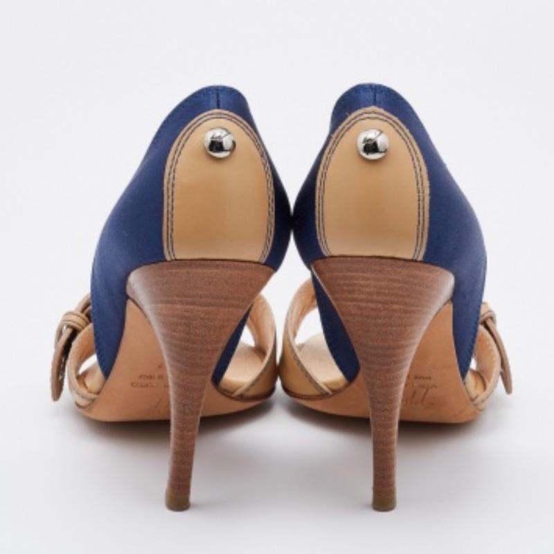 Grigio Giuseppe Zanotti Sandali in raso e pelle blu/beige con fibbia laterale misura 37 in vendita