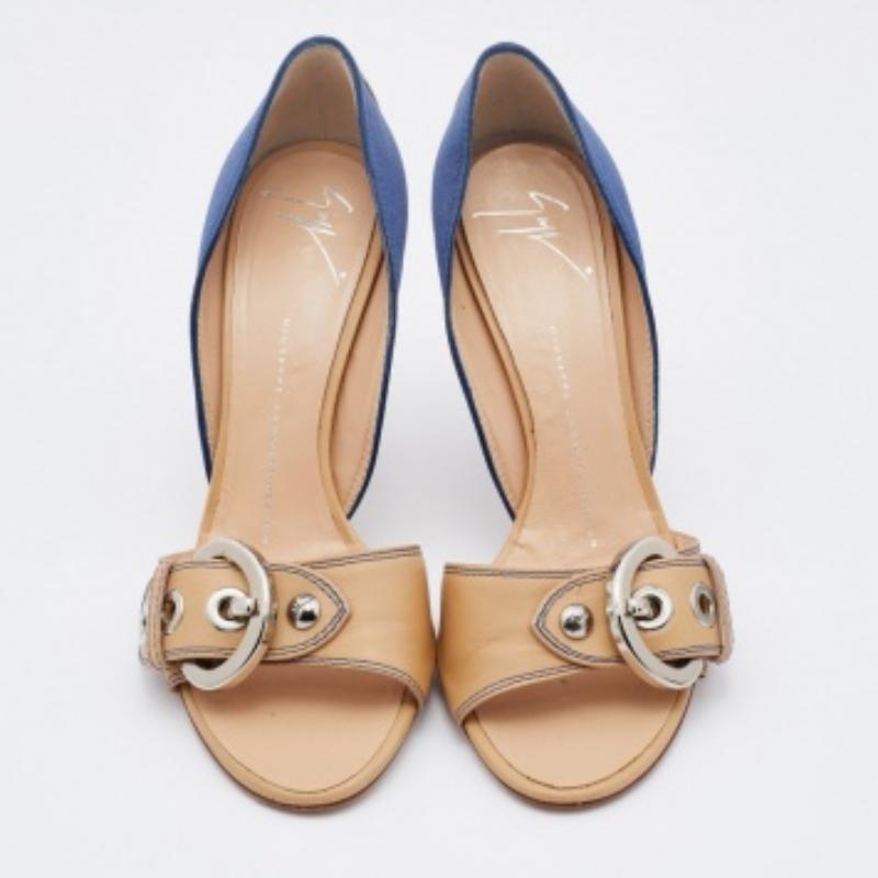 Giuseppe Zanotti Sandali in raso e pelle blu/beige con fibbia laterale misura 37 in vendita 2