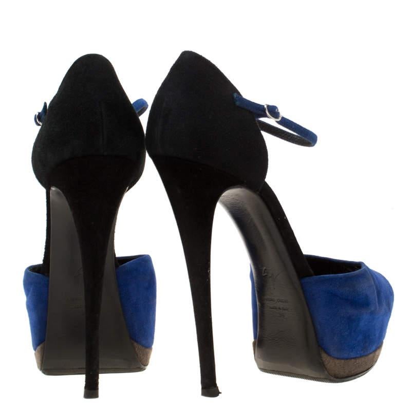 Giuseppe Zanotti Blue/Black Suede Peep Toe Ankle Strap Platform Sandals Size 39 In Good Condition For Sale In Dubai, Al Qouz 2