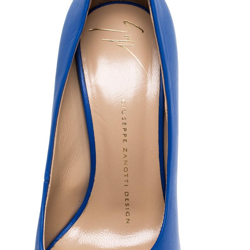 Women's Giuseppe Zanotti Blue Leather Peep Toe Platform Pumps Size 35