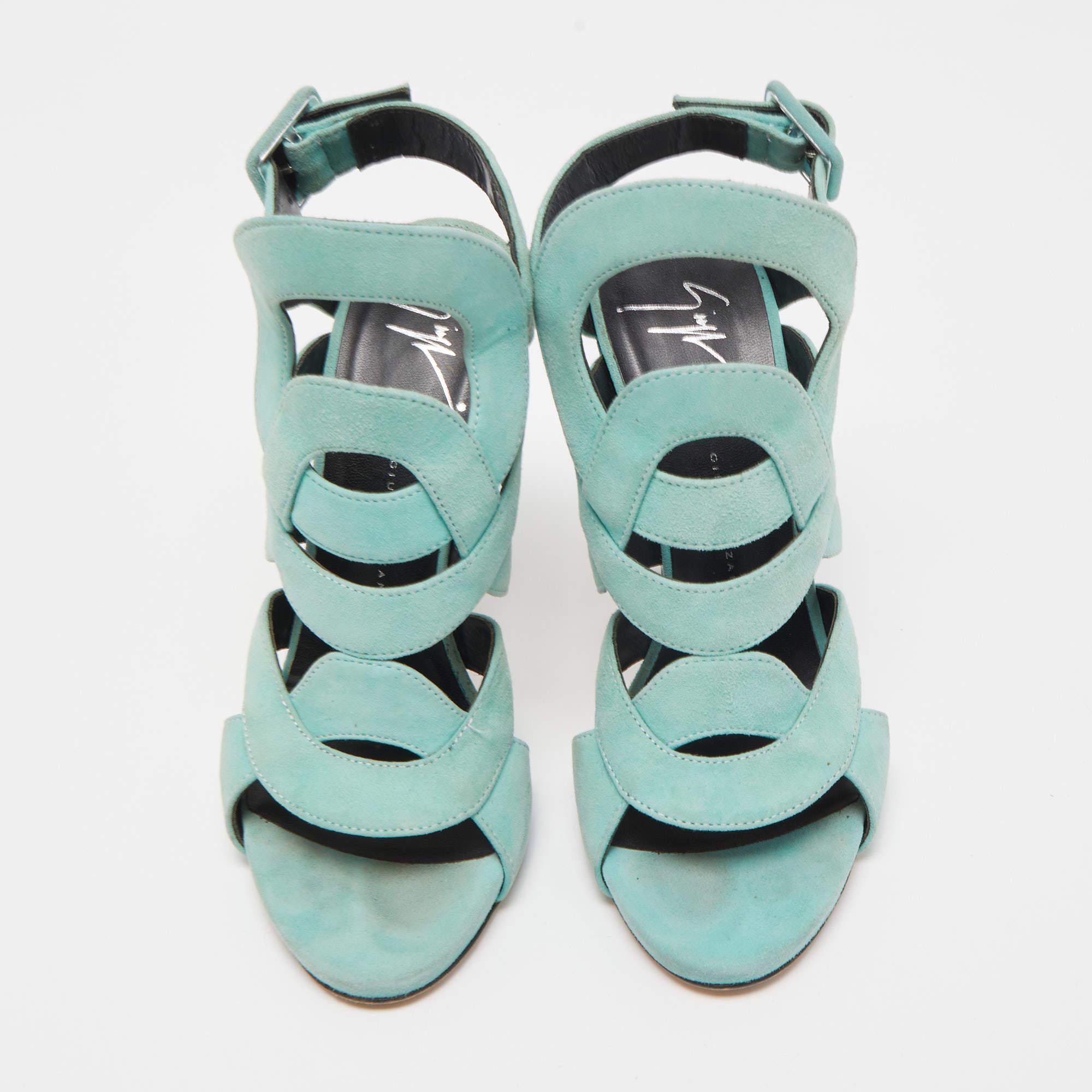 Giuseppe Zanotti Blue Suede Ankle Strap Sandals Size 35 In Good Condition For Sale In Dubai, Al Qouz 2
