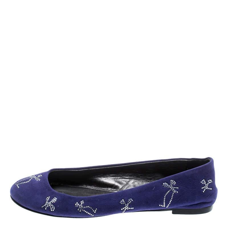 Giuseppe Zanotti Blue Suede Crystal Embellished Ballet Flats Size 36 In Good Condition For Sale In Dubai, Al Qouz 2