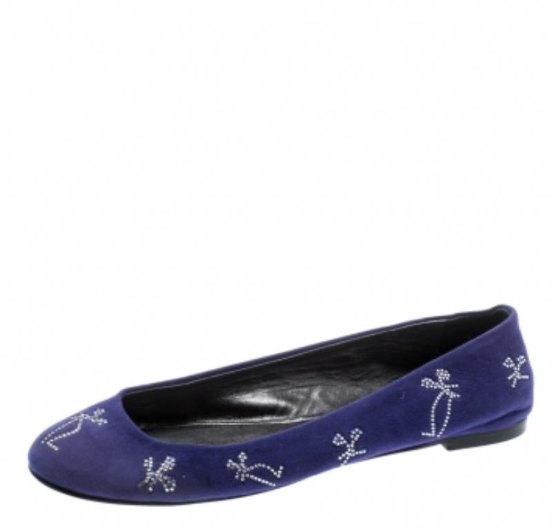 Giuseppe Zanotti Ballerine in camoscio blu impreziosite da cristalli taglia 36 In condizioni buone in vendita a Dubai, Al Qouz 2