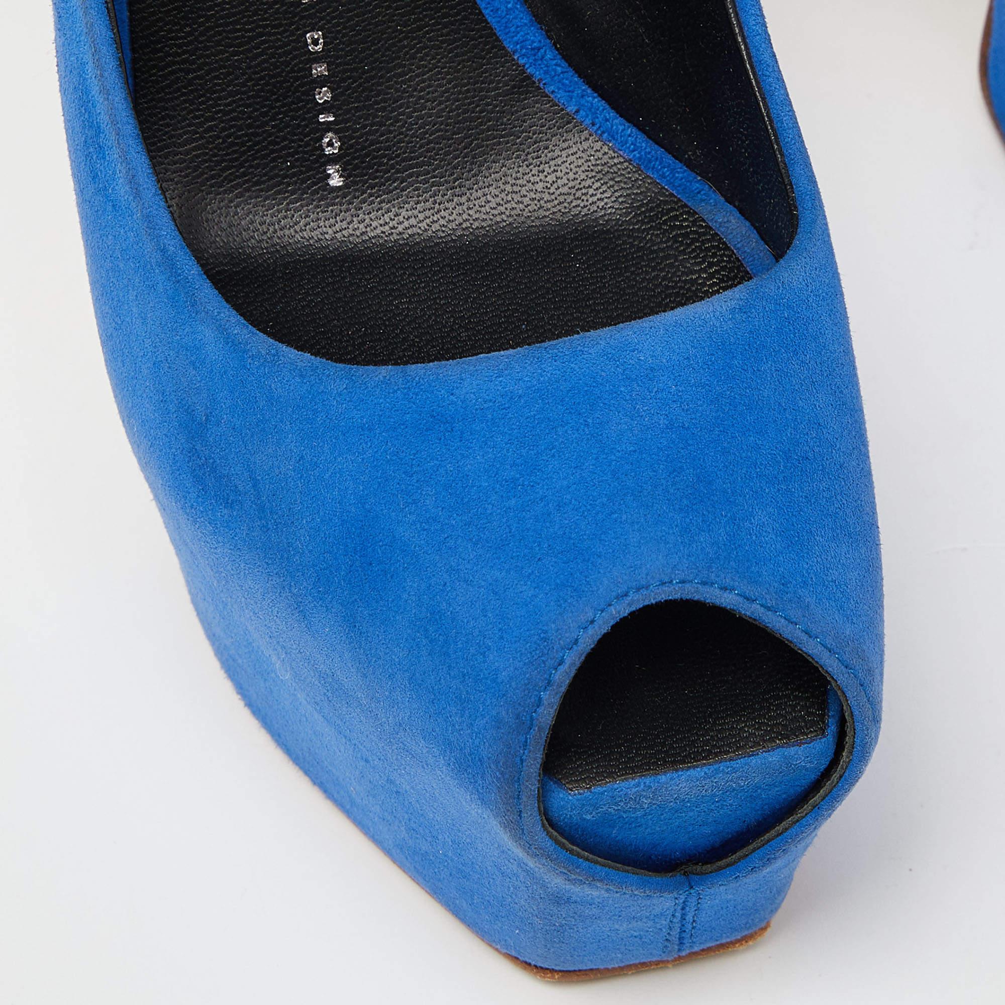 Giuseppe Zanotti escarpins à bout ouvert en daim bleu taille 37 en vente 2