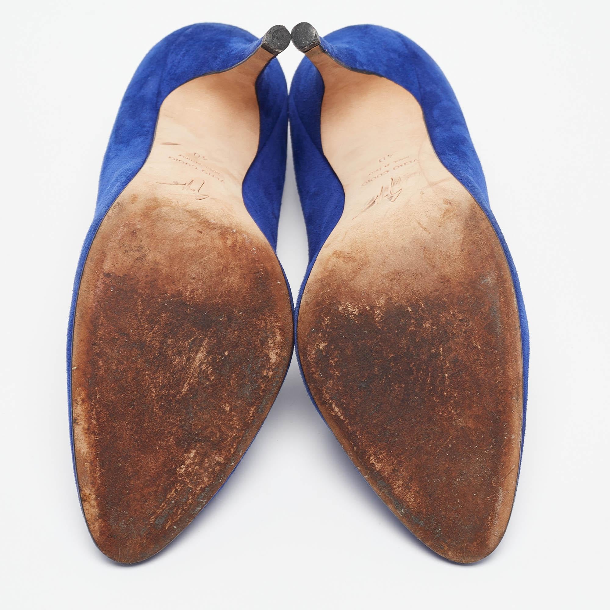 Giuseppe Zanotti escarpins à bout rond en daim bleu taille 40 en vente 1