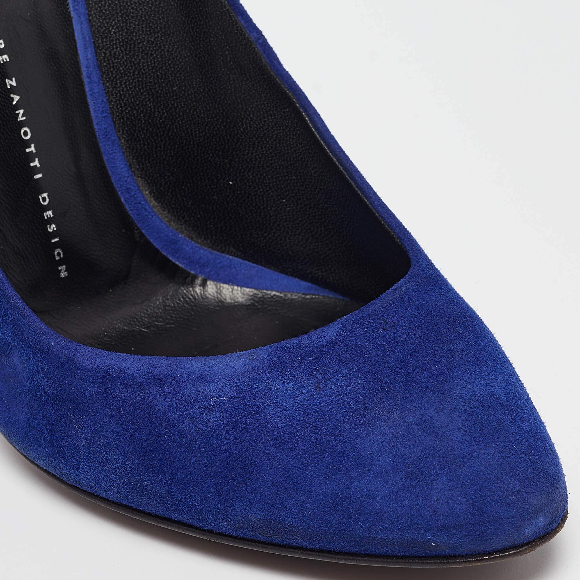 Giuseppe Zanotti escarpins à bout rond en daim bleu taille 40 en vente 2