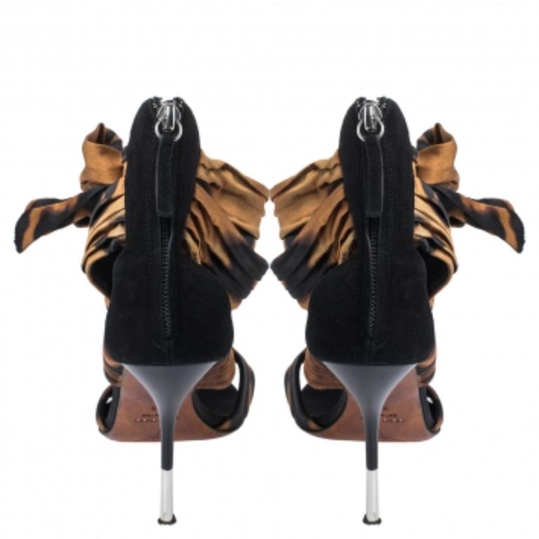 Women's Giuseppe Zanotti Brown/Black Fabric And Leather Bow Ankle Cuff Sandals Size 38 For Sale