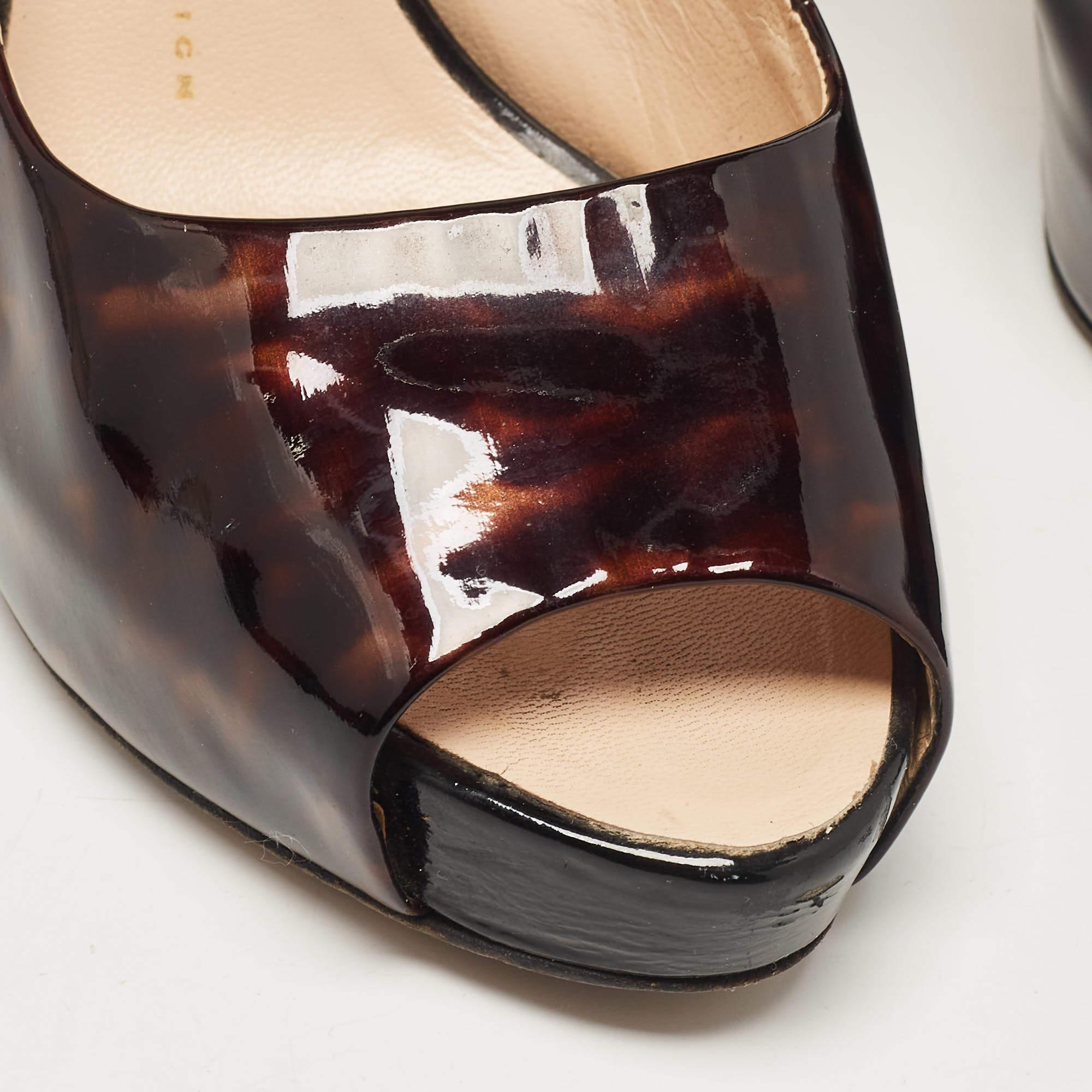Giuseppe Zanotti Bombas con punta de charol estampado marrón/negro talla 38.5 en venta 1