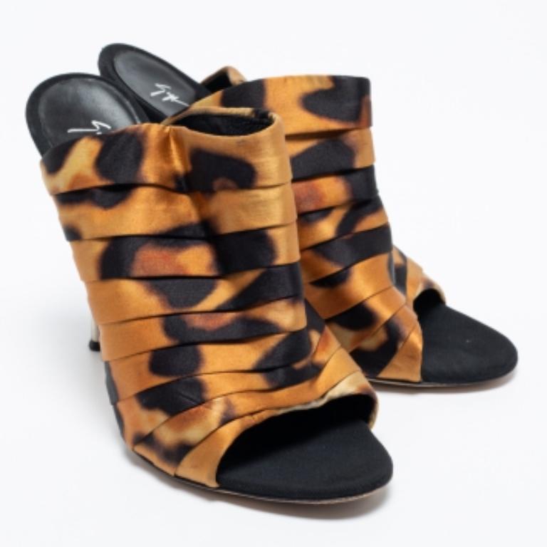 Giuseppe Zanotti Brown/Black Satin Slide Mule Sandals Size 38.5 en vente 1