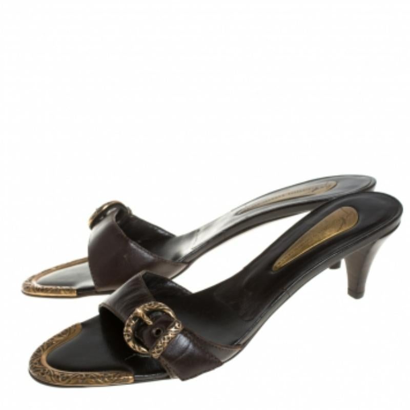 Black Giuseppe Zanotti Brown Leather Buckle Detail Open Toe Sandals Size 37 For Sale